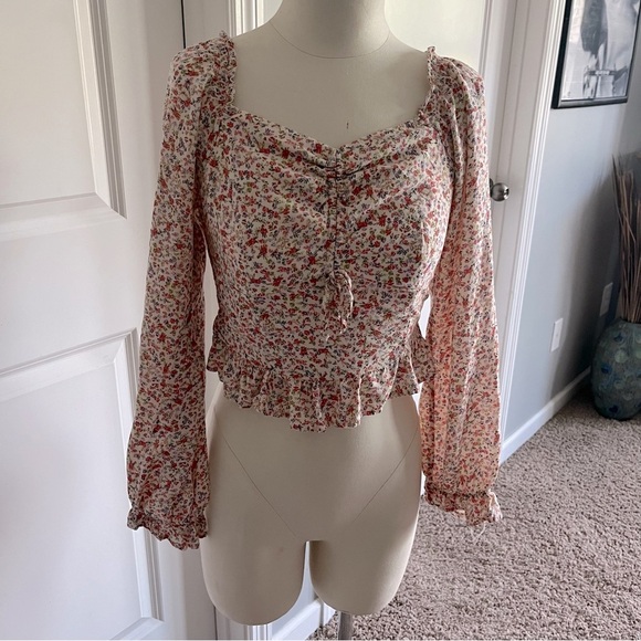 Japna Cropped Top, Floral Ruffle Tie Front Smocked
Womens Size M Boho - Picture 2 of 7